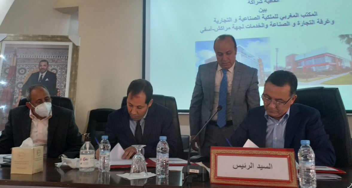 SIGNATURE D'UNE CONVENTION CADRE ENTRE L'OMPIC ET LA CCIS MARRAKECH SAFI